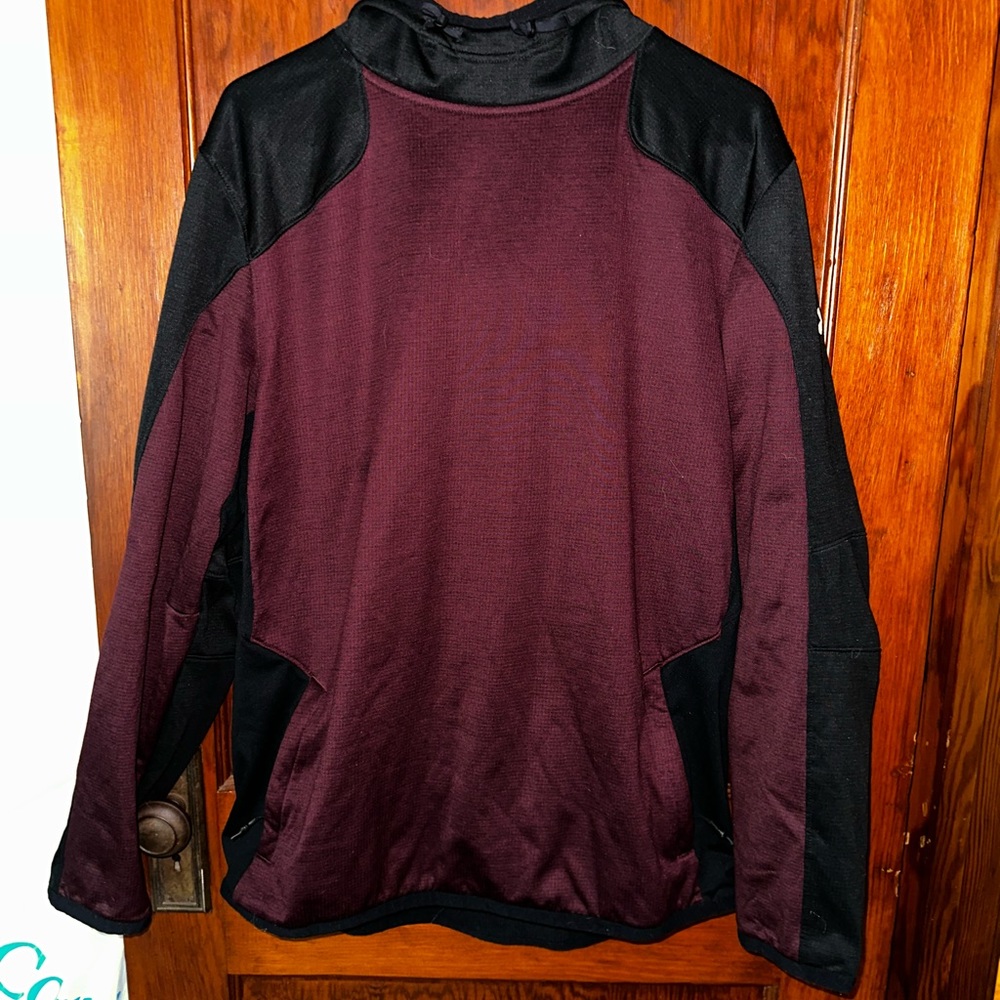 Men’s Under Armour hoodie